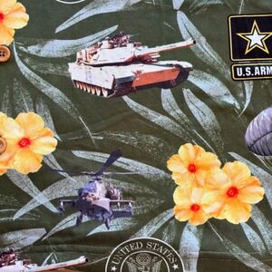 US ARMY Hawaiian Shirt Mens Med Olive Green Tank Helicopter Flag Aloha Button